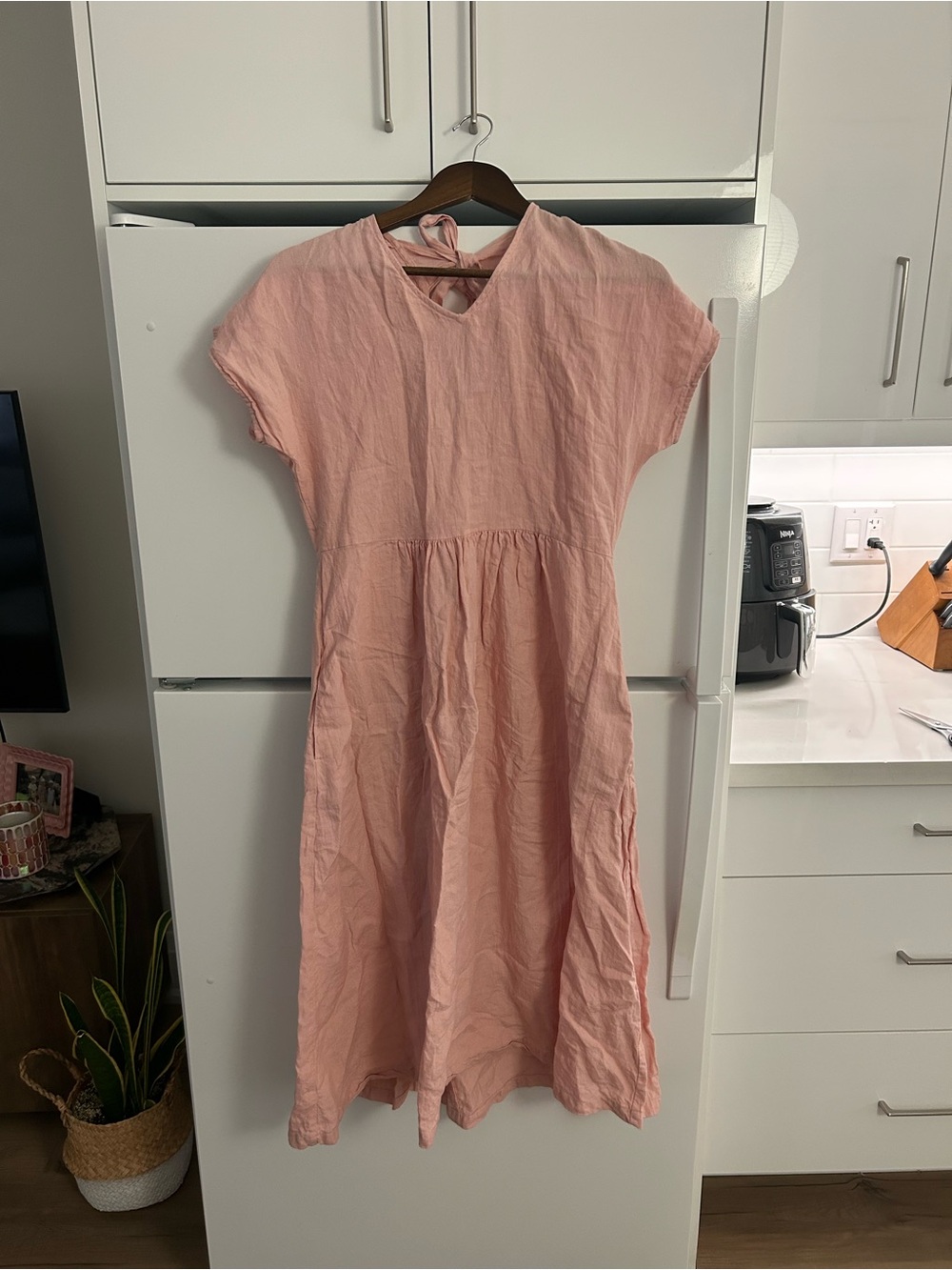 Relaxed Linen Midi Dress with Tie Back